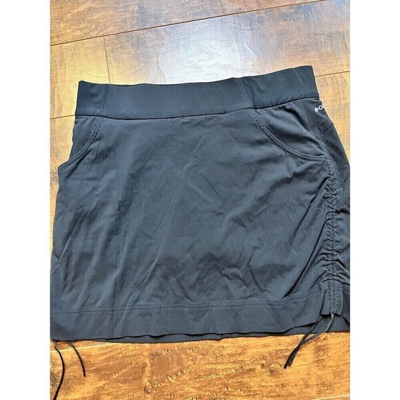 Columbia Omni Shield Black Hiking Active Skort Sz Large - Picture 1 of 6